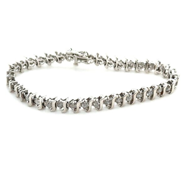 10K White Gold Diamond Tennis Bracelet (Missing 1 Diamond) - Picture 1 of 9